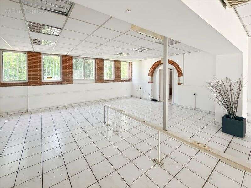 Commerce à FLEURANCE