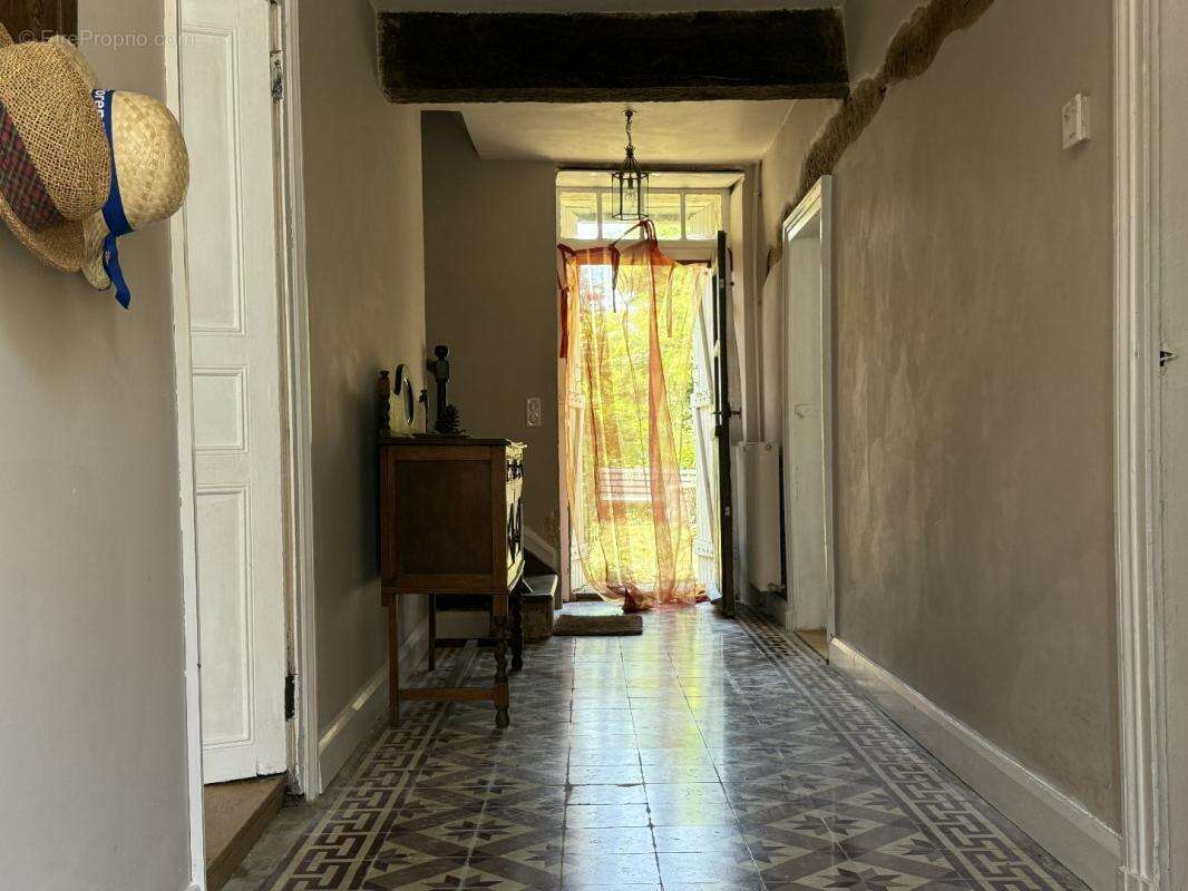 Maison à LA ROMIEU