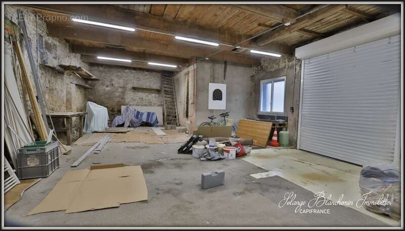 175 m² rénovés – 6 chambres – séjour 62 m² – garage 83 m² : une vraie maison familiale au cœur de Nissan-lez-Enserune - photo 10