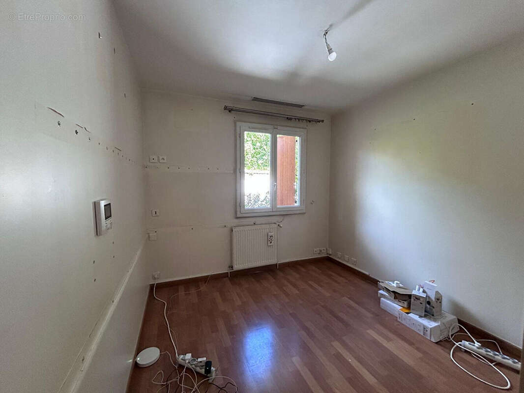 Maison à VARENNES-JARCY