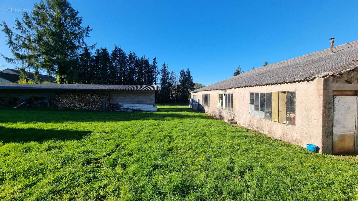 20241115_143140 - Commerce à AUGIGNAC