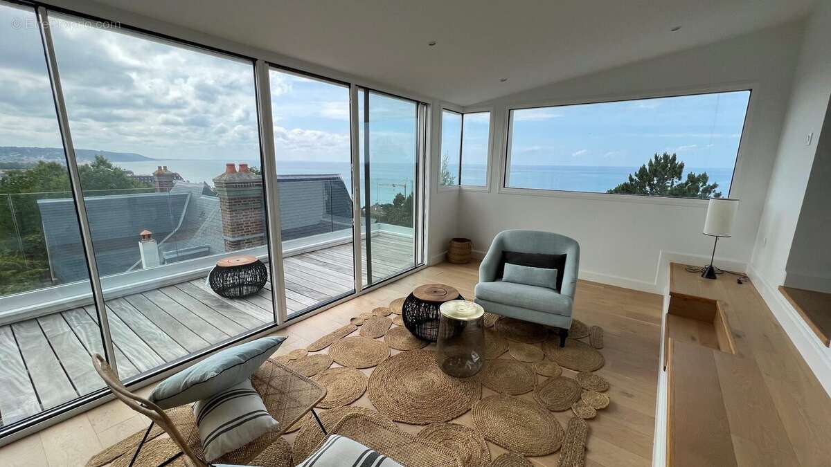 Maison à BENERVILLE-SUR-MER