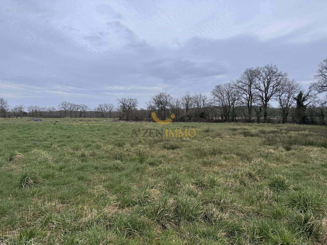 Maison à SECONDIGNY