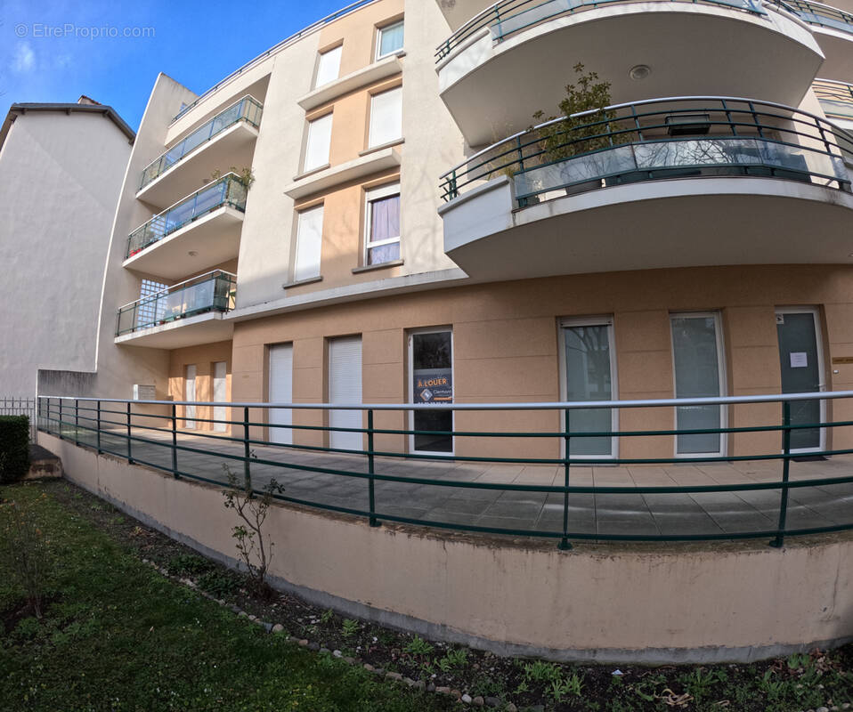 Commerce à CLERMONT-FERRAND