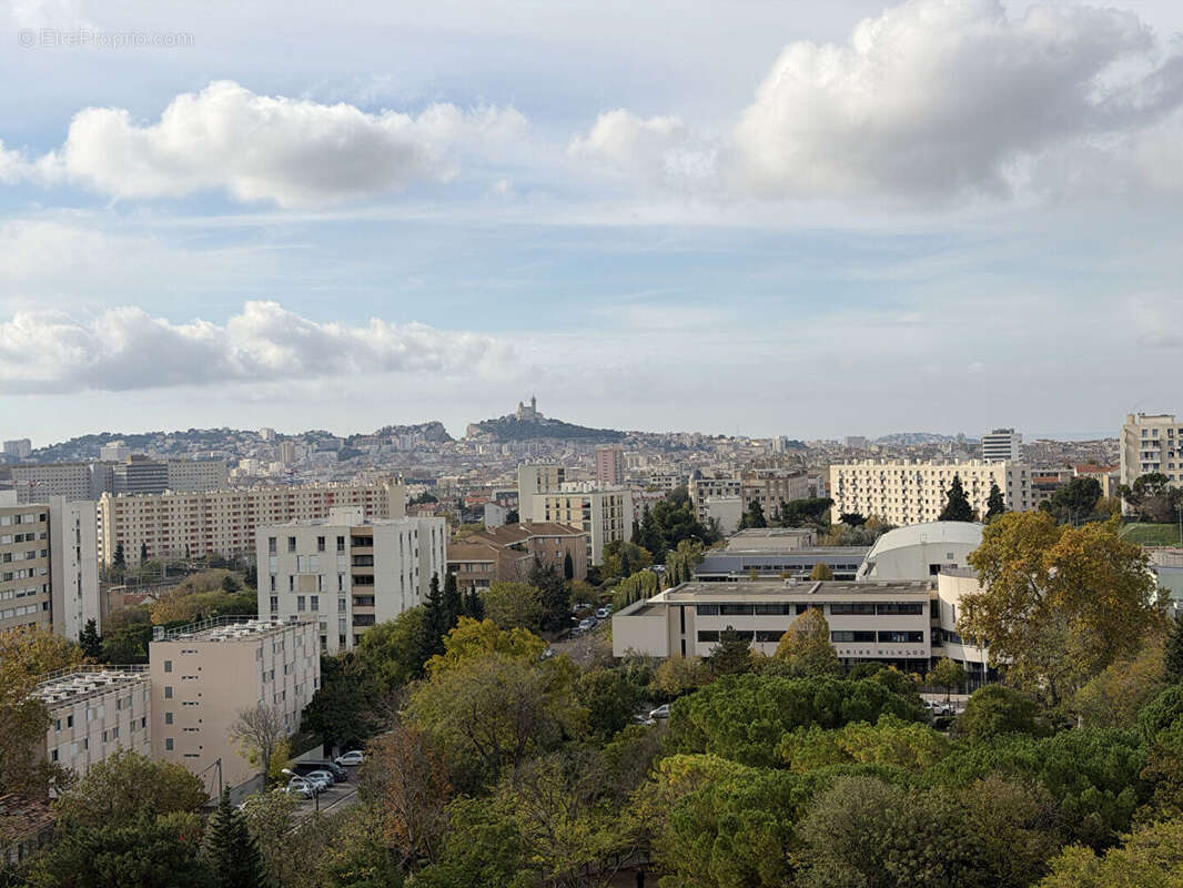 Appartement à MARSEILLE-12E