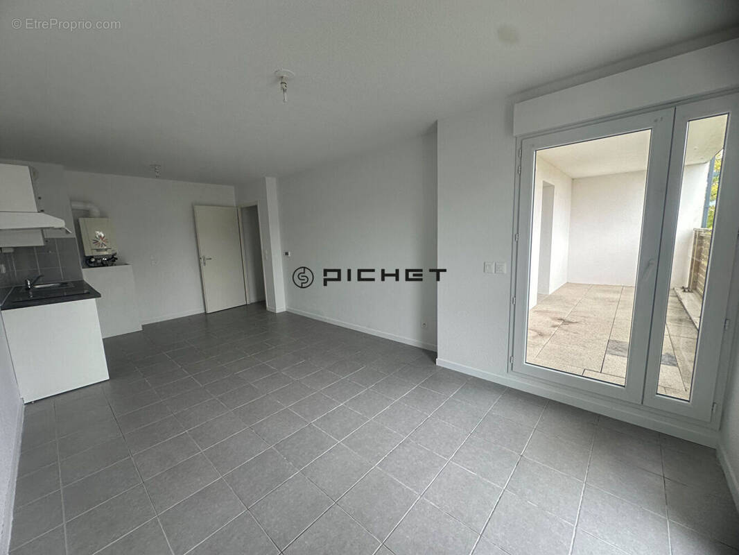 Appartement à VILLENAVE-D'ORNON