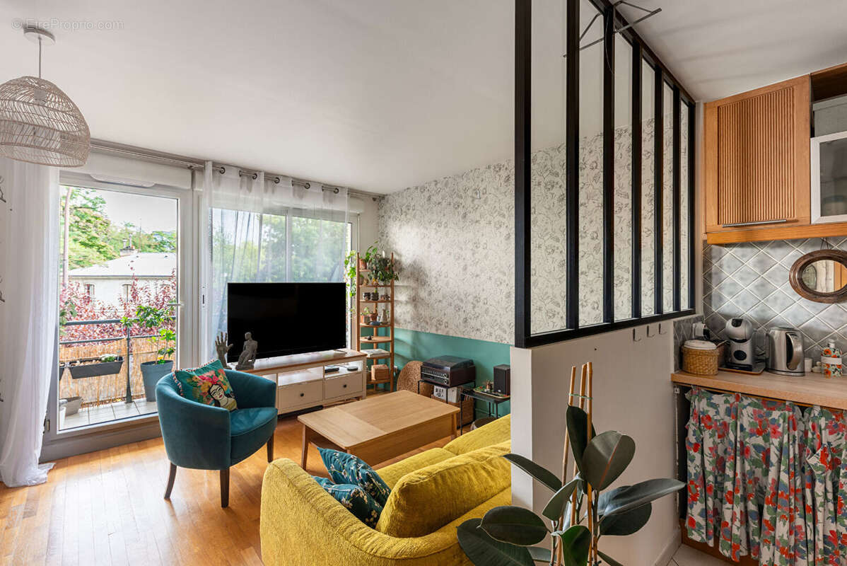 Appartement à PARIS-20E