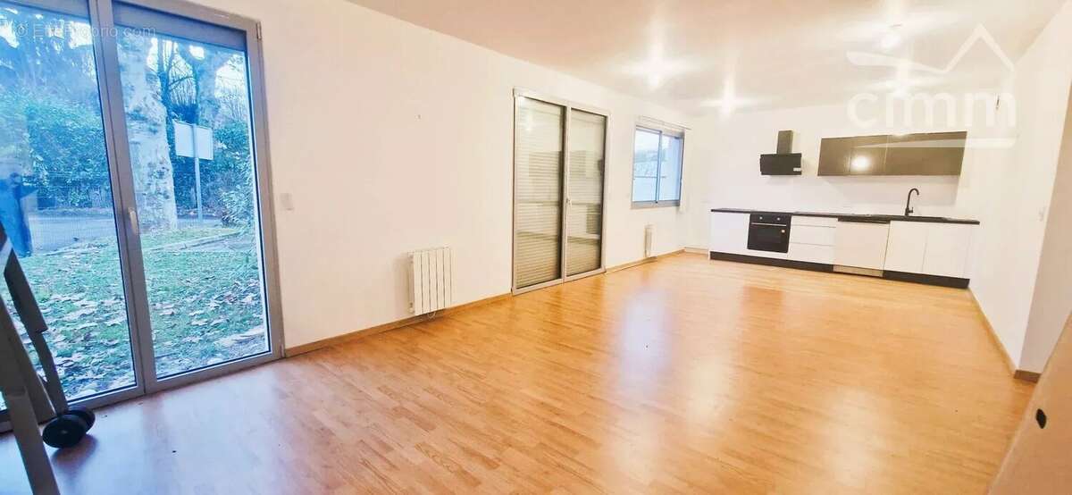 Appartement à LA TOUR-DU-PIN