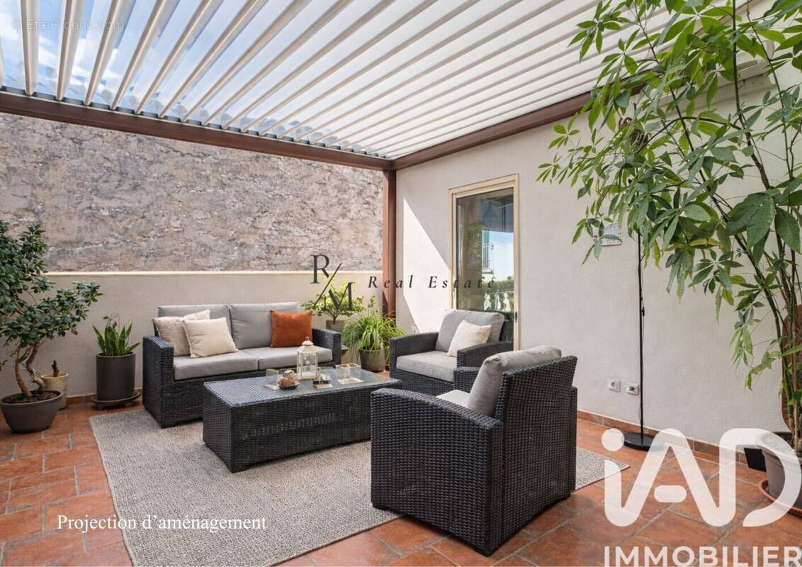 Photo 1 - Maison à LA ROQUE-D'ANTHERON