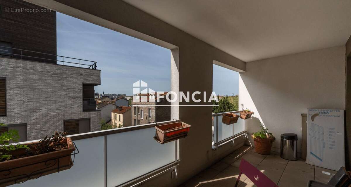 Appartement à SAINT-DENIS