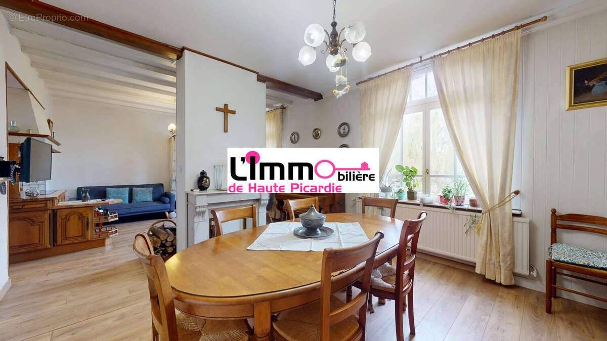 Salle à manger Habitation Principale - Maison à HATTENCOURT