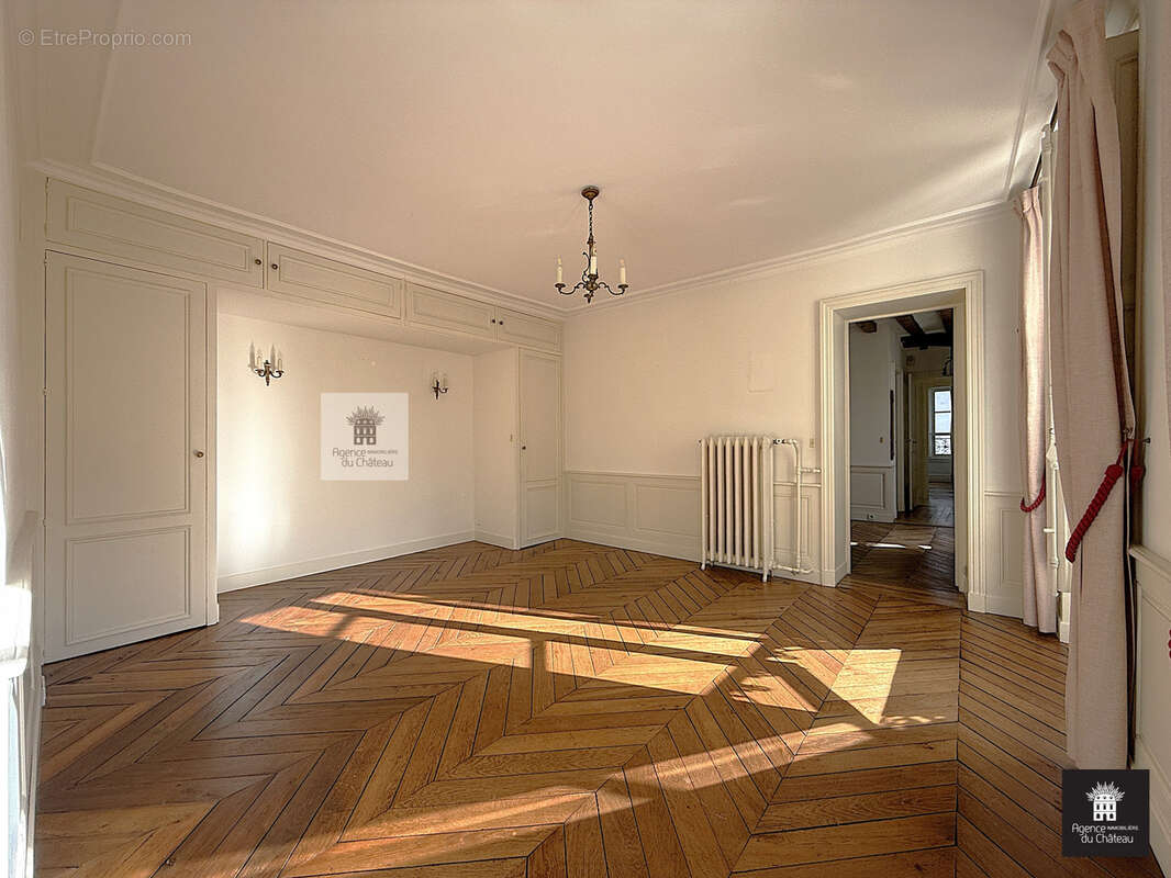 Appartement à VERSAILLES