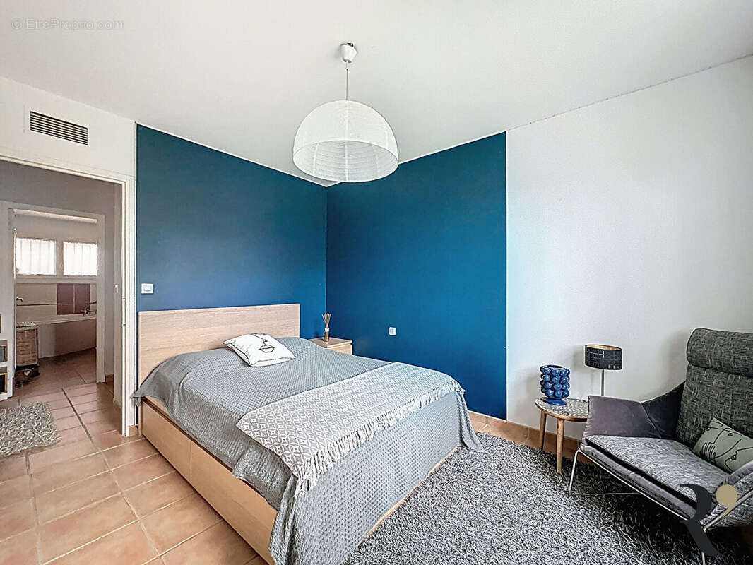 Maison T6 - 200 m² - Terrain 2800 m² - Mons - photo 14