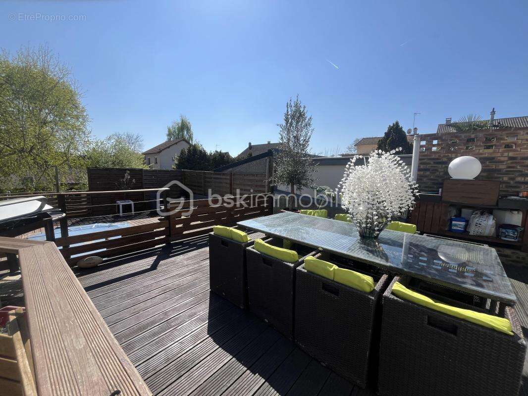 Maison spacieuse sans aucun travaux - Montfermeil quartier pavillonnaire limite Coubron - photo 5