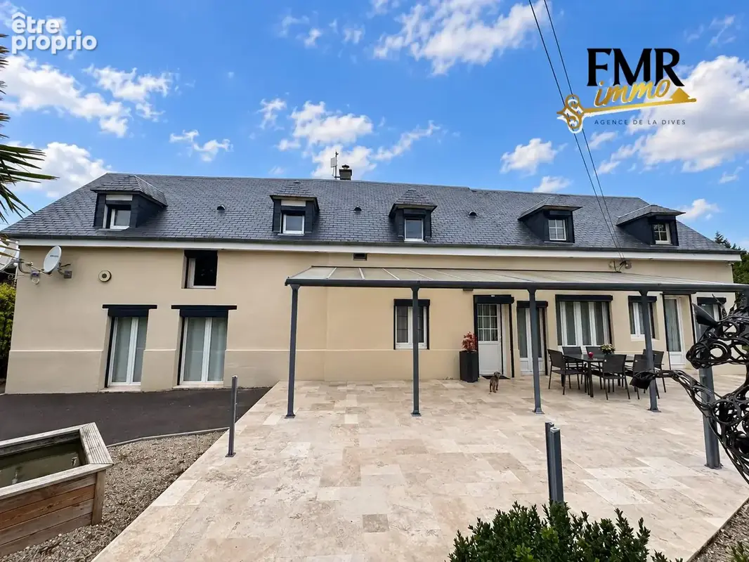 Maison 10 pièces 224 m² à vendre à Les Monceaux (14100) - photo 2