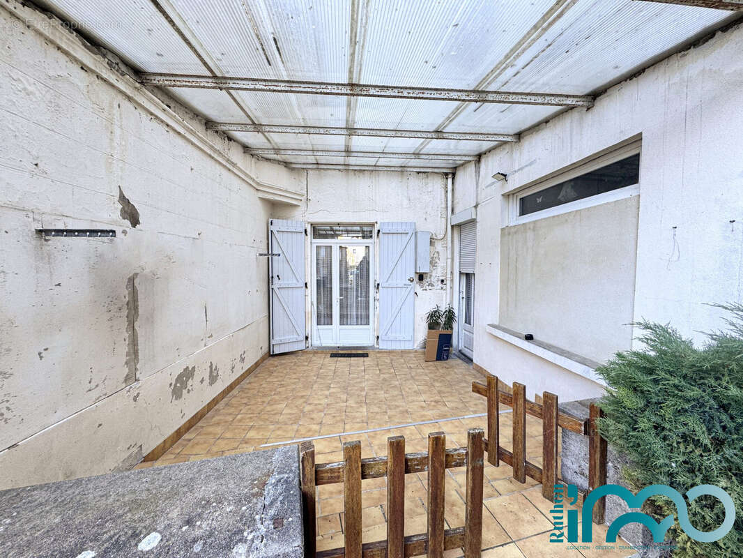 Maison à RIEUPEYROUX