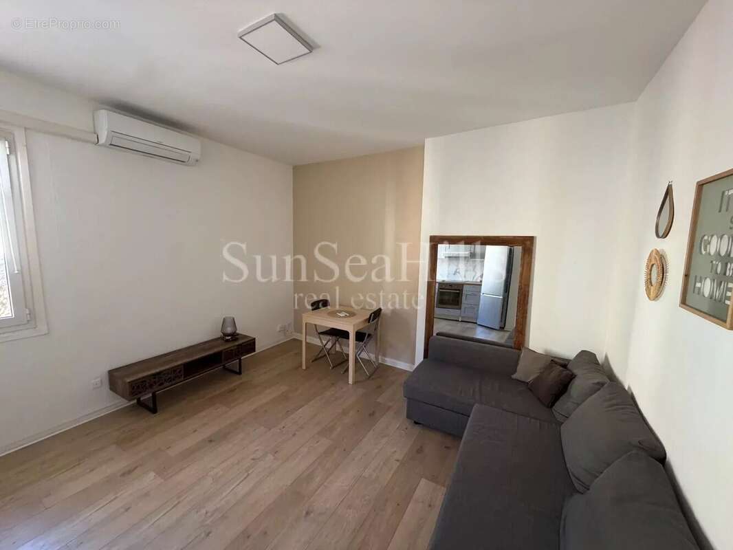 Appartement à LA TURBIE