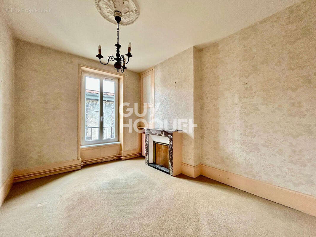 CLERMONT-FERRAND - Appartement de caractère T4 de 85 m² - photo 4