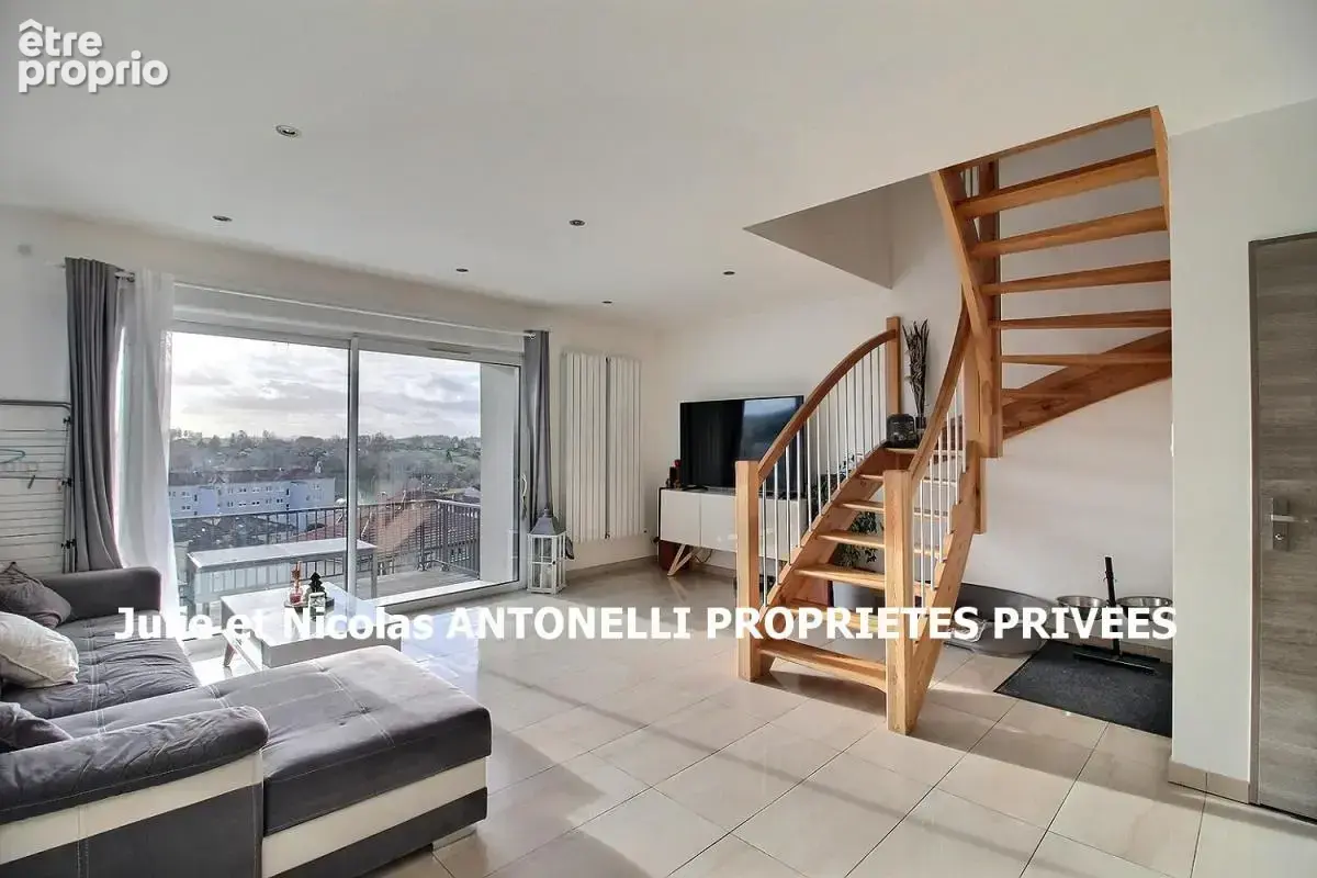 Saint Just Malmont 43240 Maison de ville 197 m² quatre chambres garage et jardin - photo 5