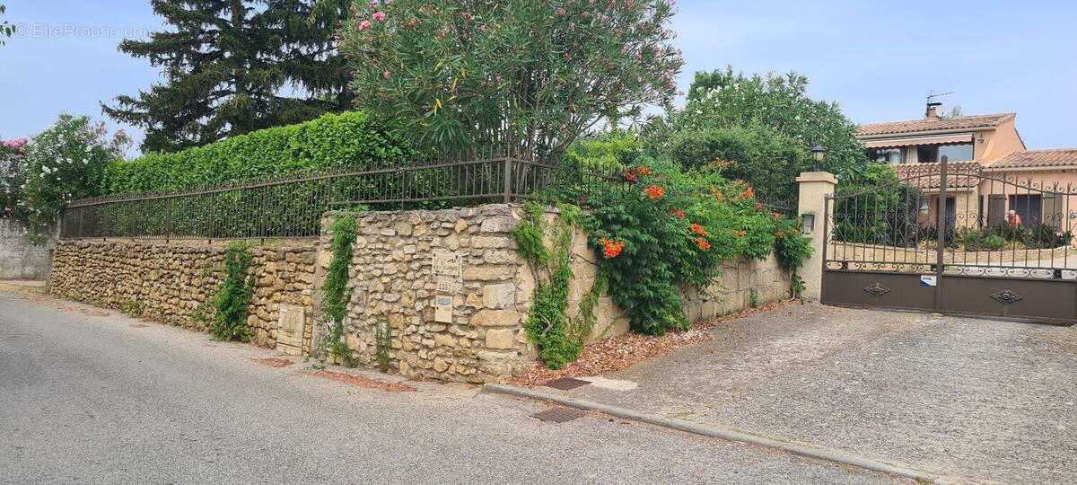 Maison à SAINT-QUENTIN-LA-POTERIE