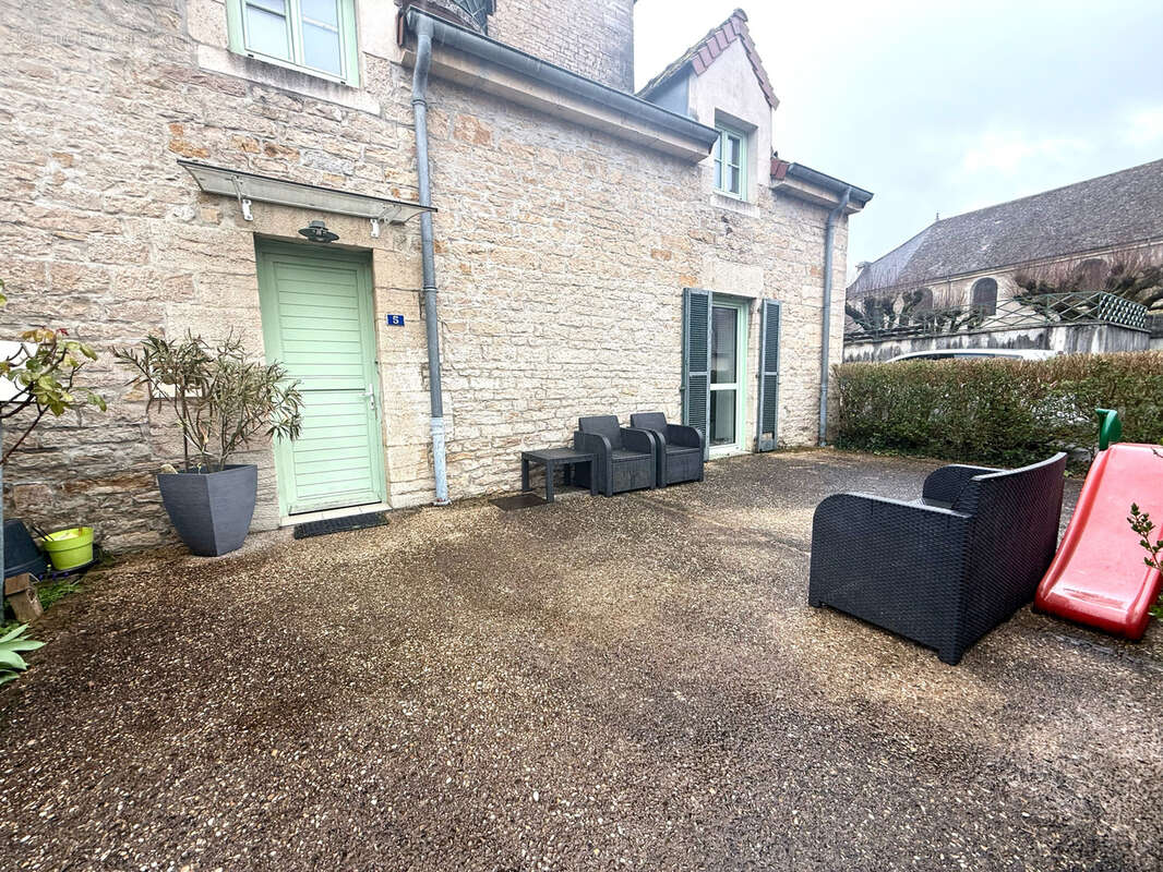 Appartement à ECOLE-VALENTIN