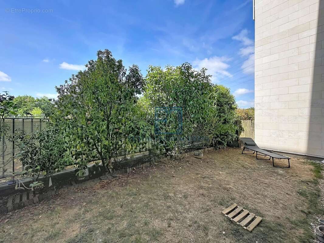 Appartement 44 m² à Elancourt  - photo 7