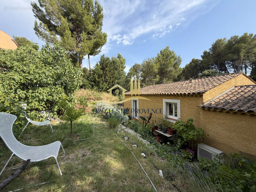 Maison à ROGNAC