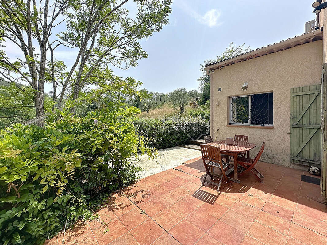 Maison à ROQUEFORT-LES-PINS