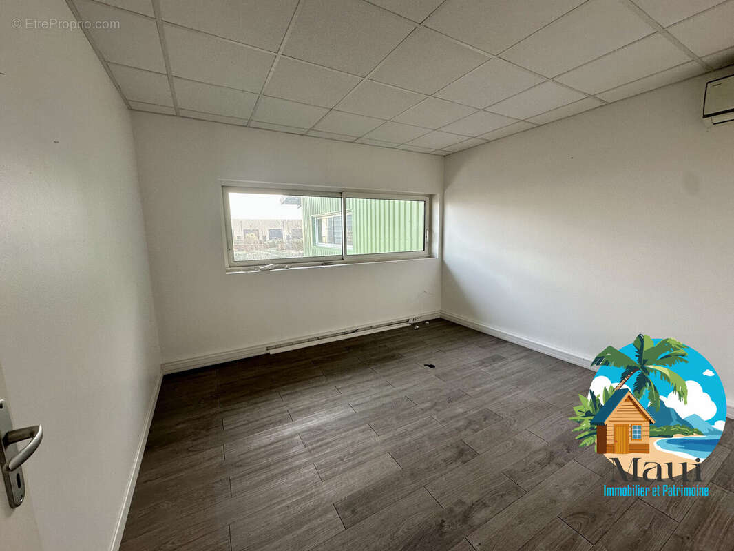 Commerce 313 m² à Saint-Jean-D'illac  - photo 9