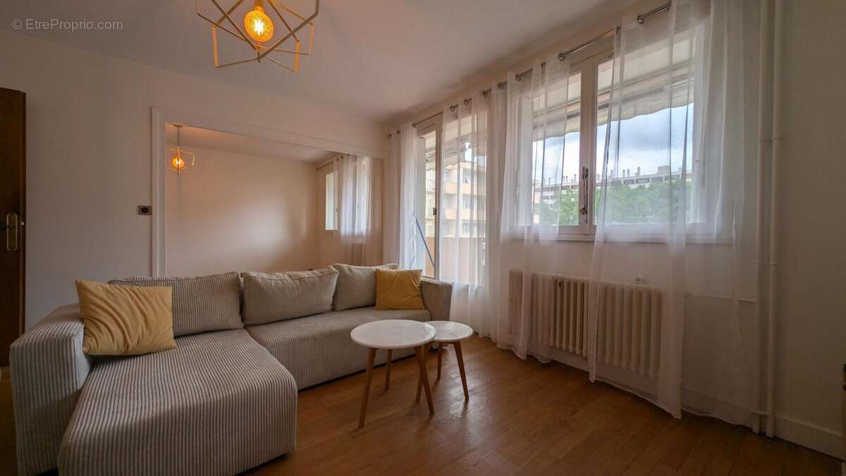 Appartement 86 m² à Bourg-En-Bresse  - photo 3