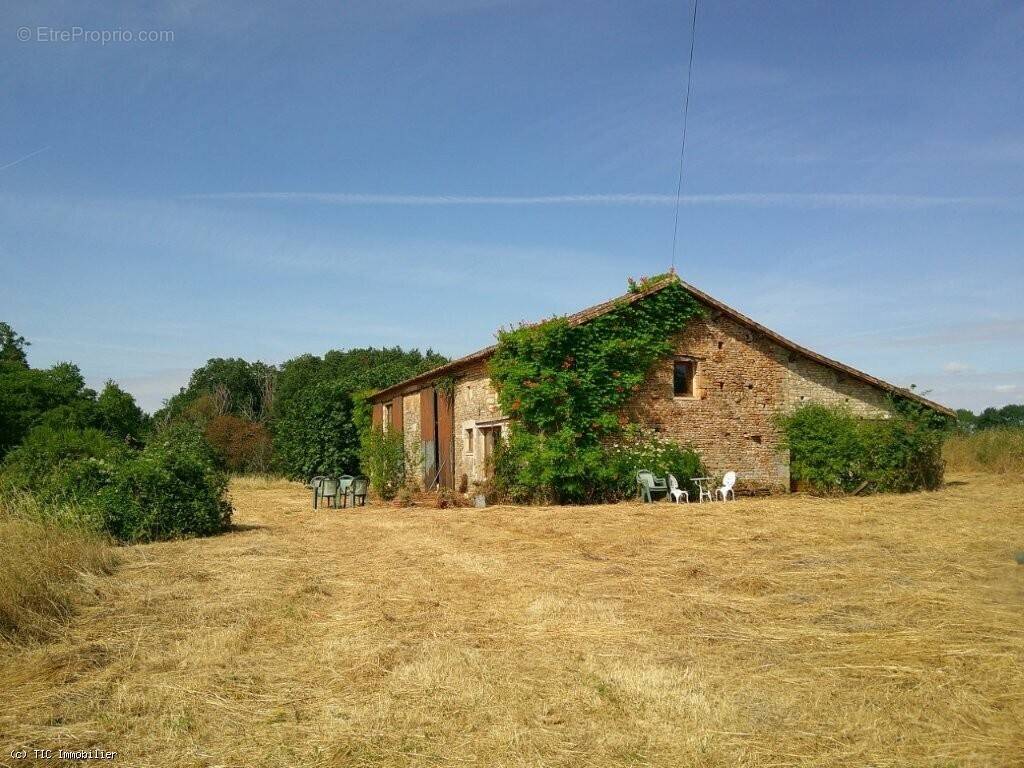 Maison à SAUZE-VAUSSAIS