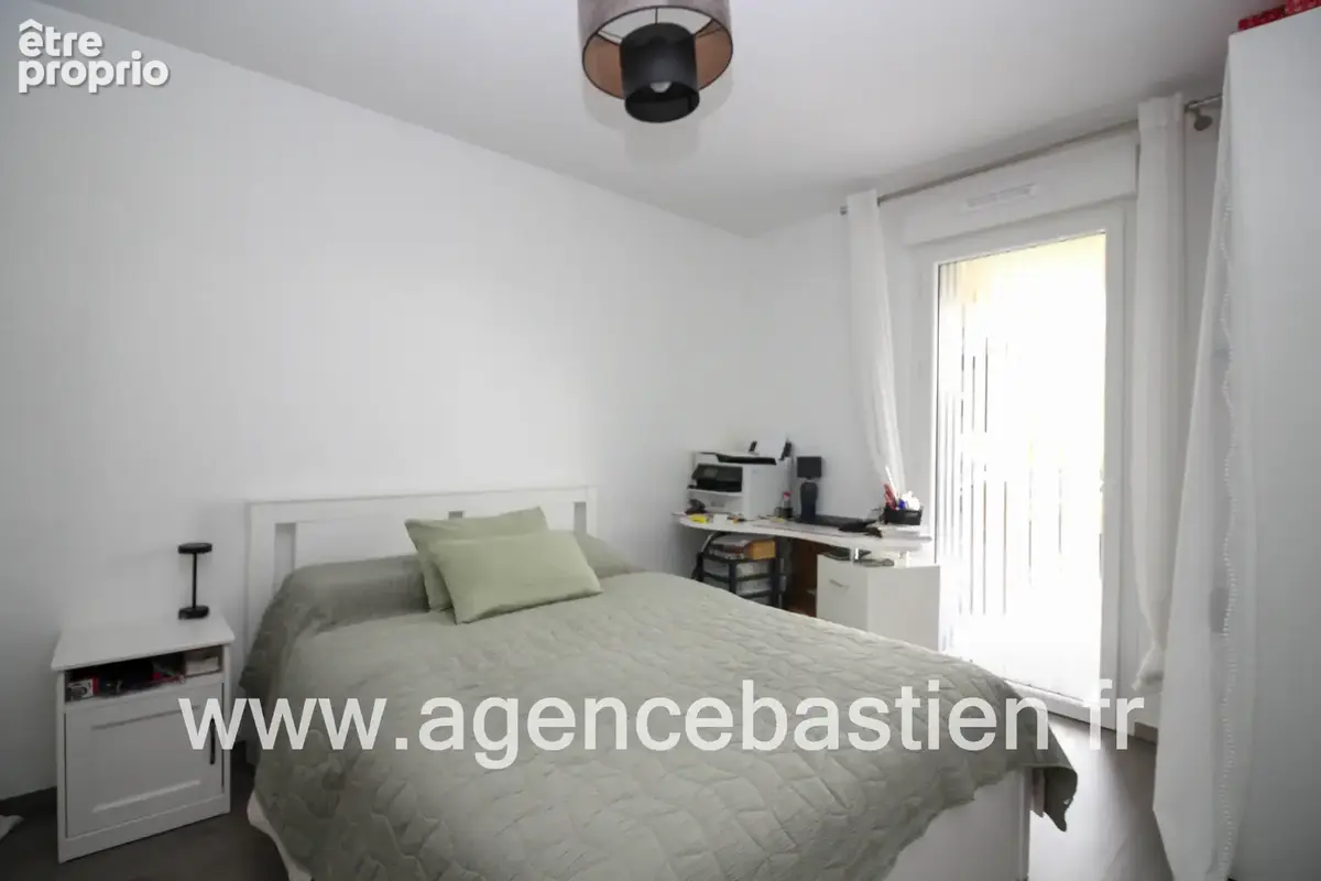 Appartement T4 avec jardin et terrasse - A vendre à Crozet - photo 6