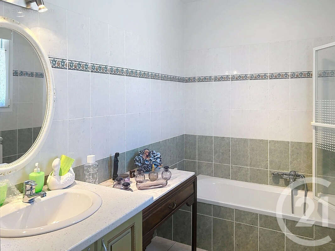 Maison 108 m² à Saint-Cyprien  - photo 15