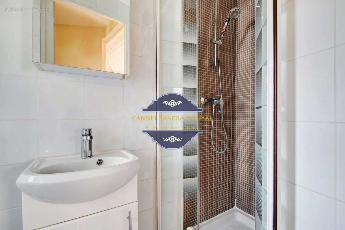 Appartement à PARIS-3E