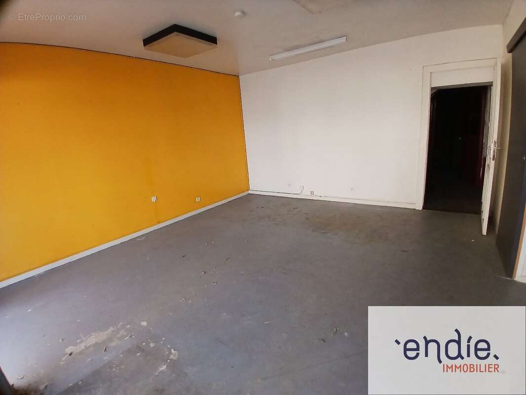 Immeuble de 352 m² à rénover avec fort potentiel  Champlitte (70160) - photo 4