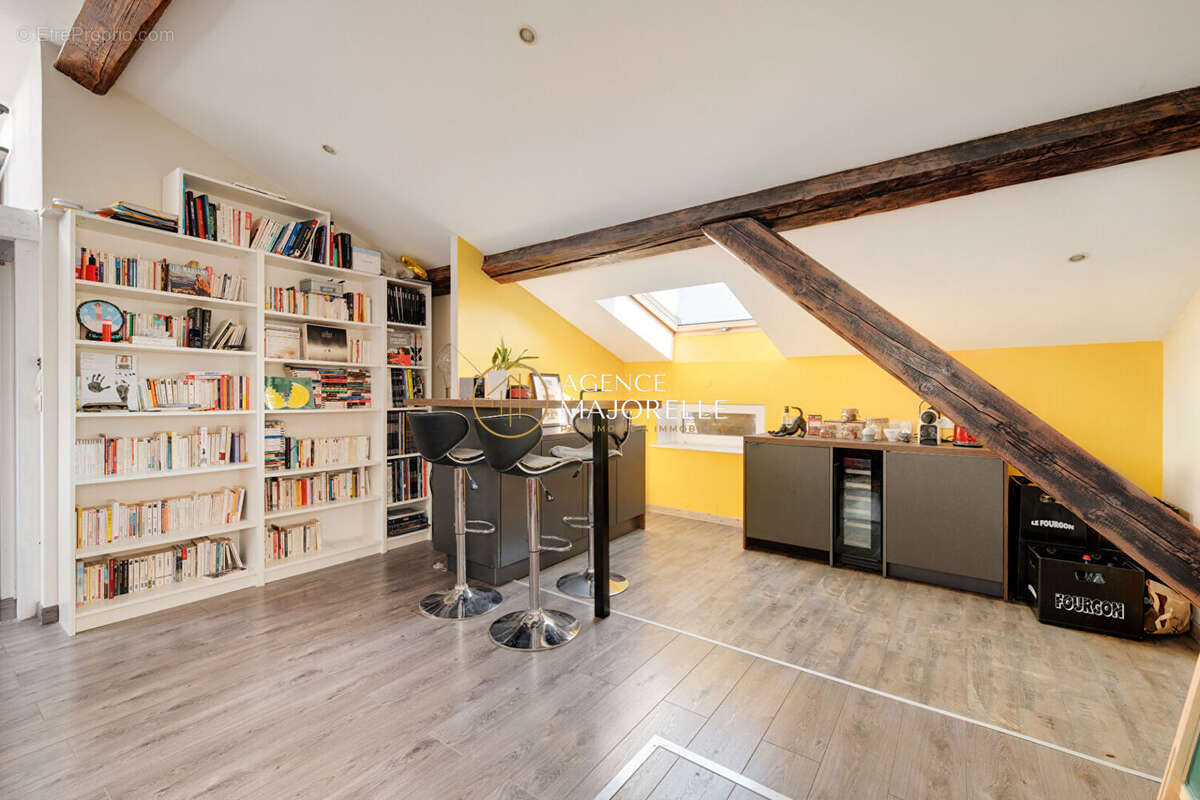 NANCY - Duplex de 154m2 (131 m² Carrez) aux volumes exceptionnels ! - photo 7