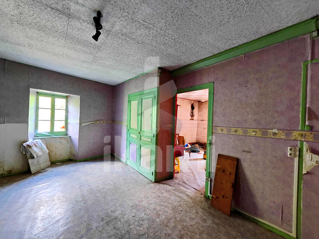 Habitation principale avec revenus locatifs possibles   327 m2 à fort potentiel - photo 12