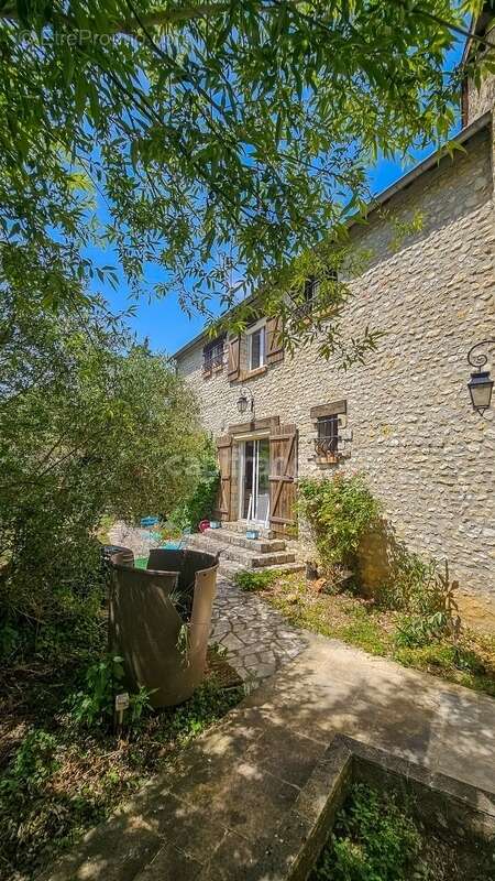 A vendre 8 pièces FONTAINE LA RIVIERE (91) Maison sur sous-sol avec cave voûtée et piscine - photo 19