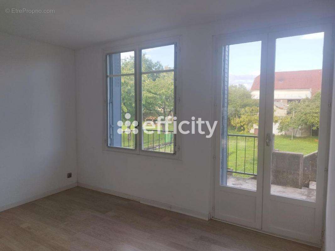 Maison à CHALINDREY