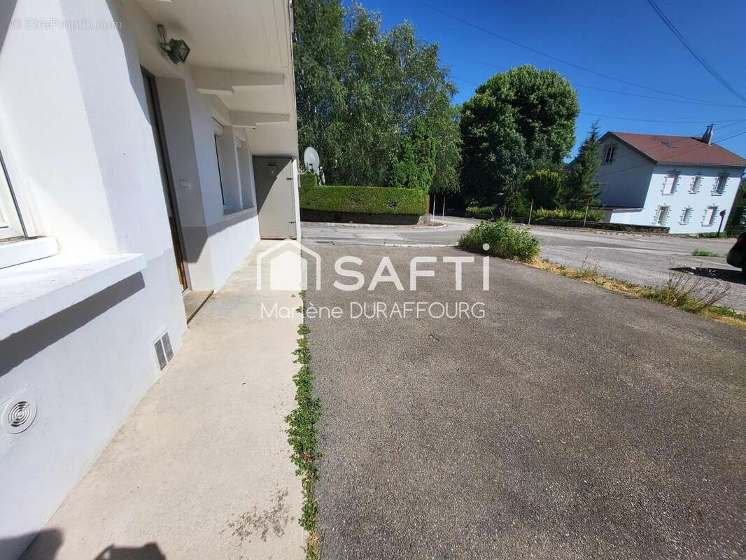 Appartement 95 m² à Morbier  - photo 6