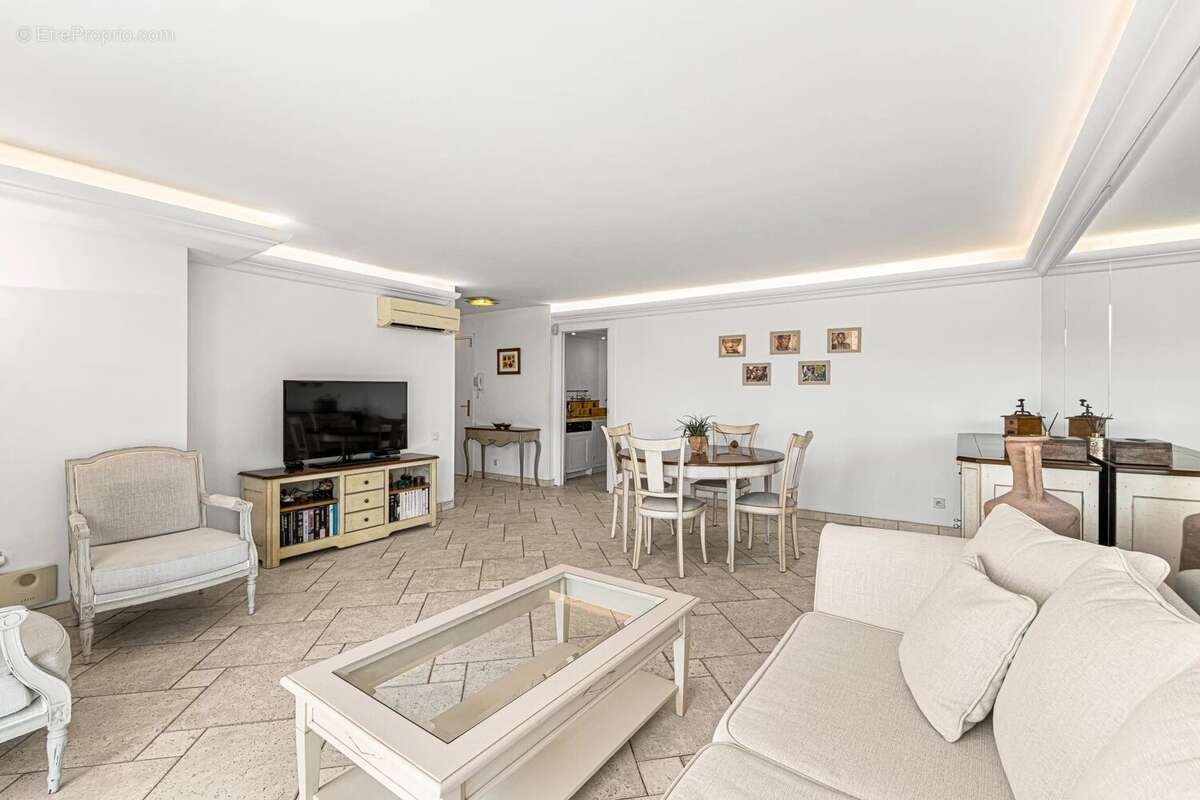 Exclusivité – Nice Ouest – Corniche Fleurie – Duplex esprit « Villa sur le toit » – 100 m² – Terrasses spectaculaires (91 m²) &  - photo 5