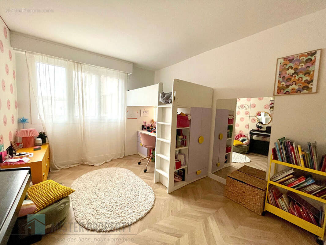 Appartement à RUEIL-MALMAISON