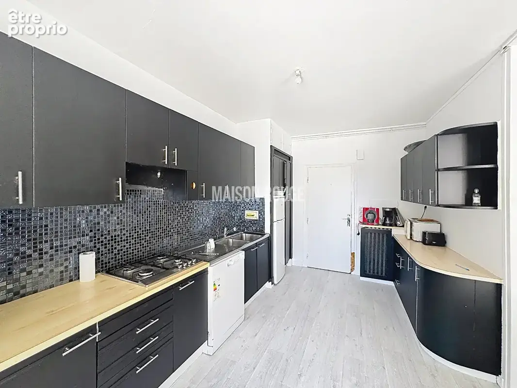Duplex lumineux au coeur de Cancale - photo 4