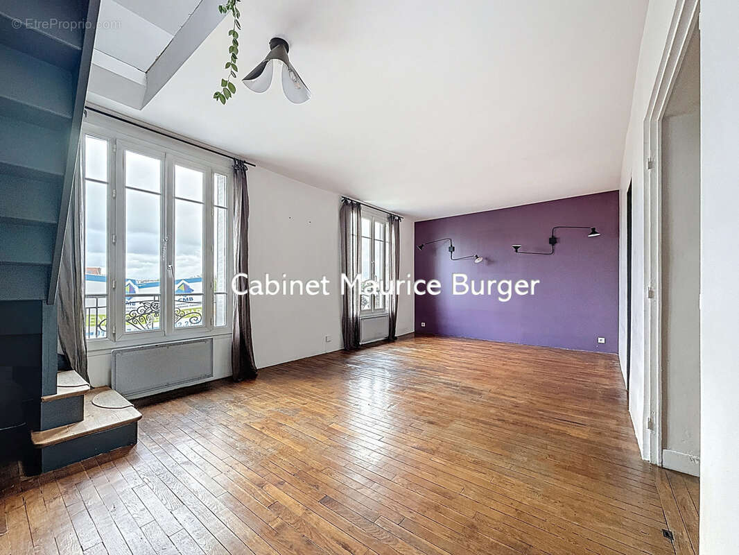 Appartement à COURBEVOIE