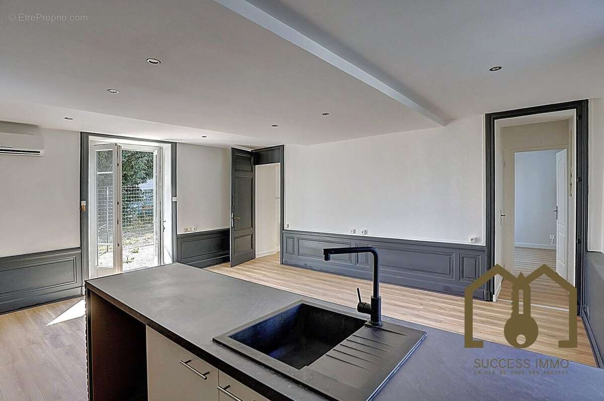 Appartement à VAULX-EN-VELIN
