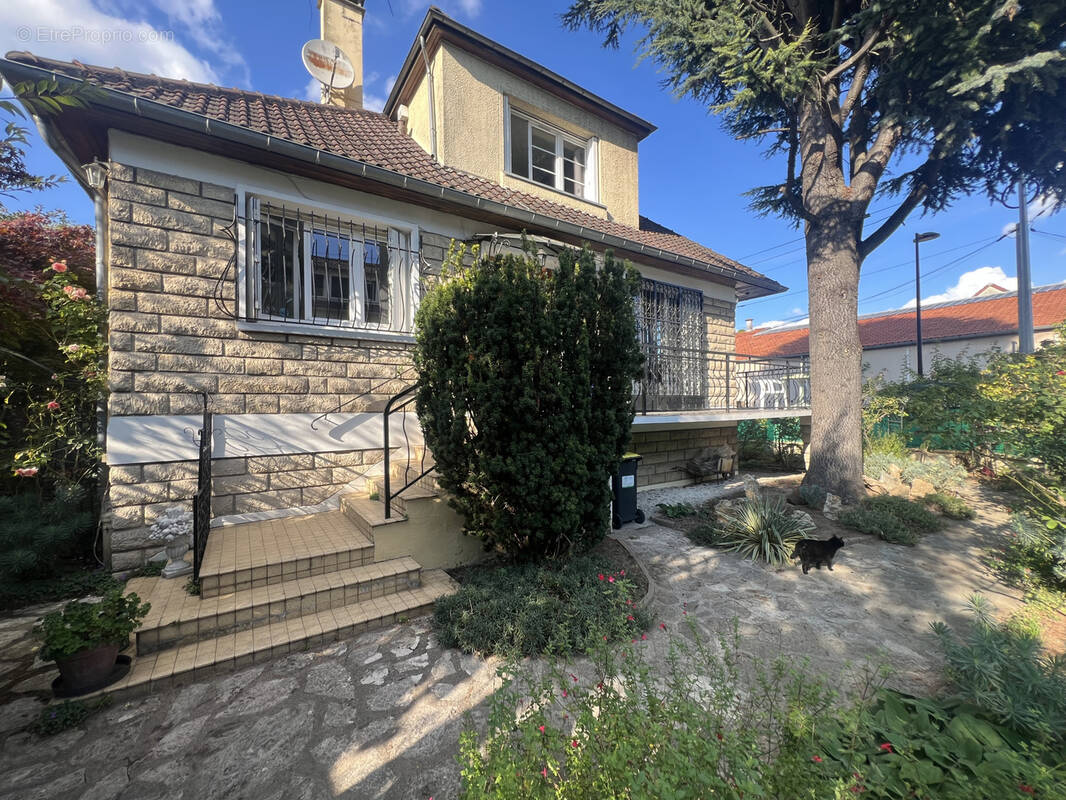 Maison à CHAMPIGNY-SUR-MARNE