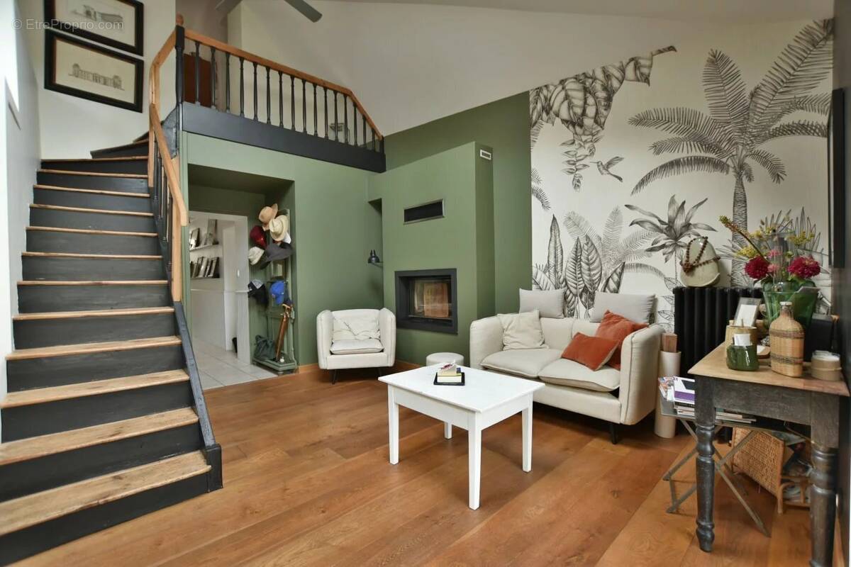 Maison à MORTAGNE-SUR-SEVRE