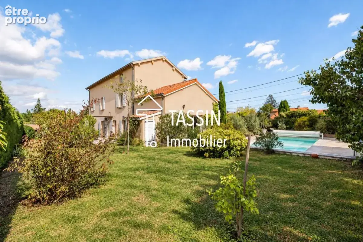 Photo Maison à Craponne au prix de 998 000€