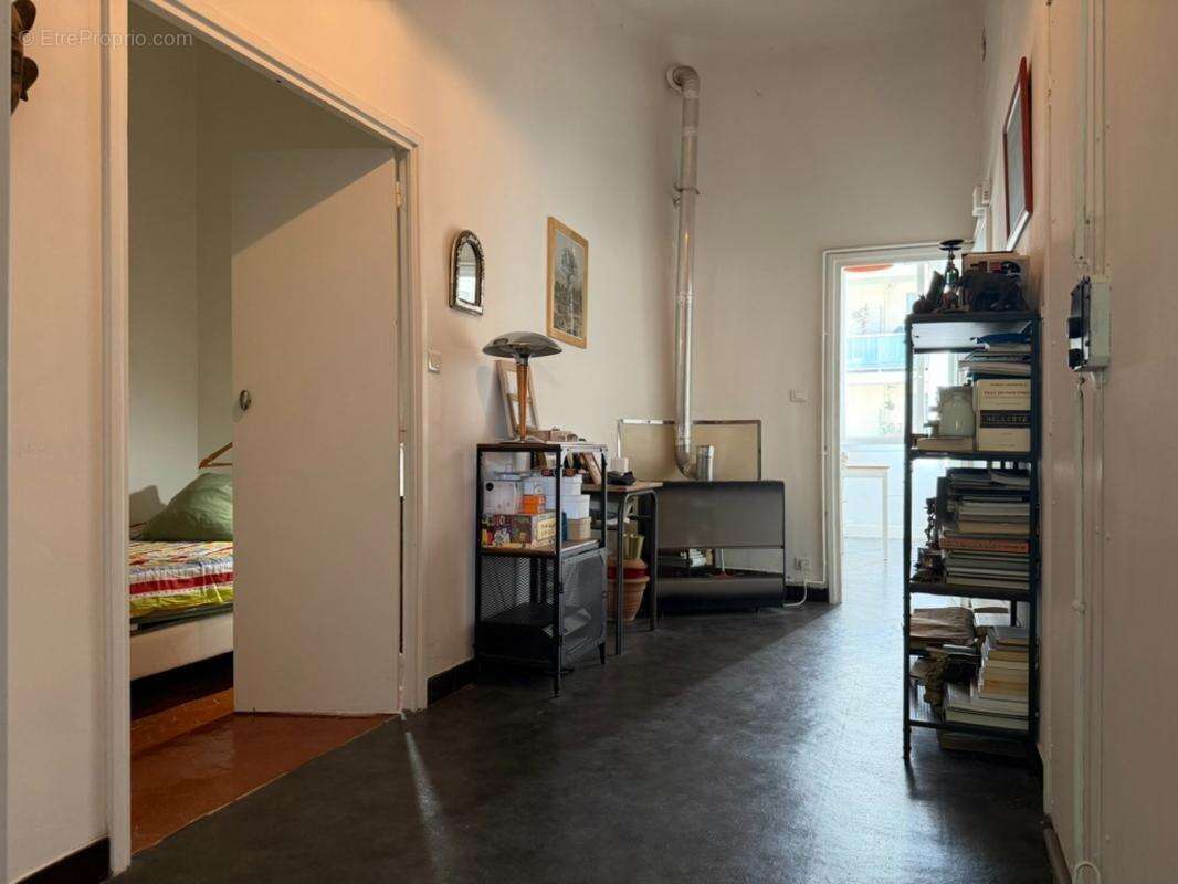 Vente Appartement T3/T4 77 m² Marseille 1er – Quartier Longchamp (Charmant 3 Fenêtres Marseillais) - photo 11