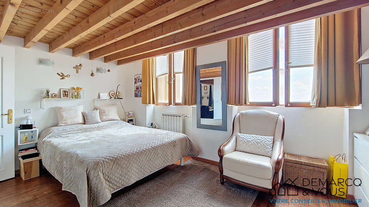 Appartement à LYON-1E